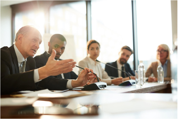Direct Funder or Invoice Finance Broker: Which Route Is Better for Arranging Factoring?