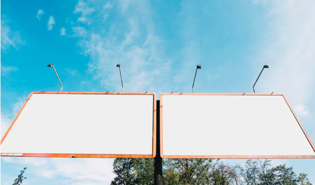 Rain, Wind and Repeat Use: What Makes an Outdoor Display Suitable for Long-Term Campaigns?